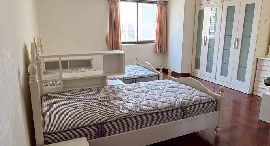 Wohnung zur Miete mit 3 Zimmer in Khlong Toei, Bangkok