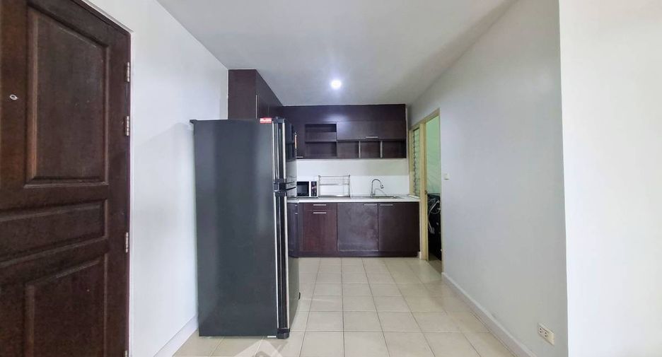 Condo en alquiler de 2 habitaciones en Yan Nawa, Bangkok