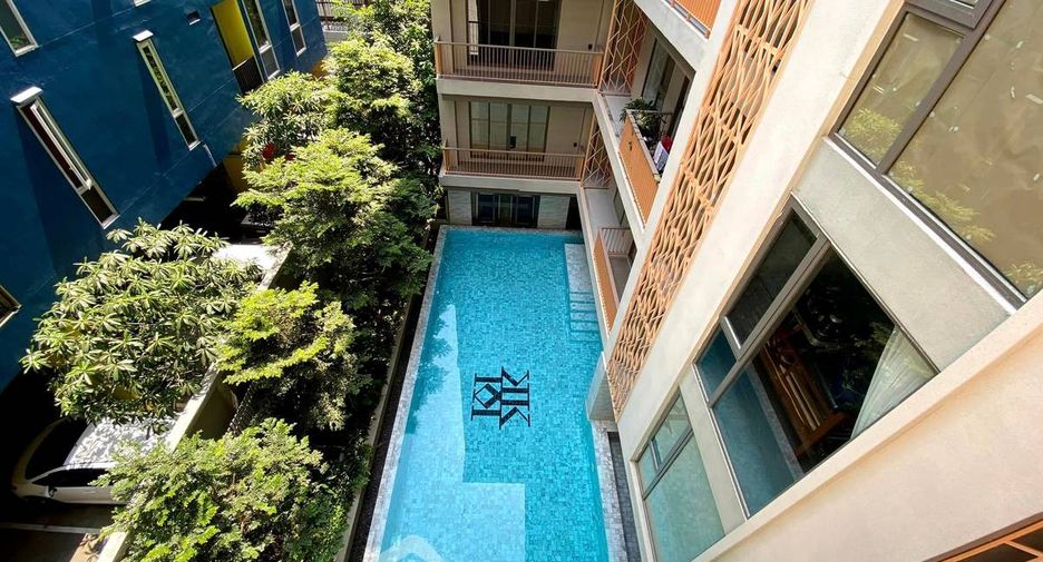 For rent 2 bedrooms condo in Pathum Wan, Bangkok