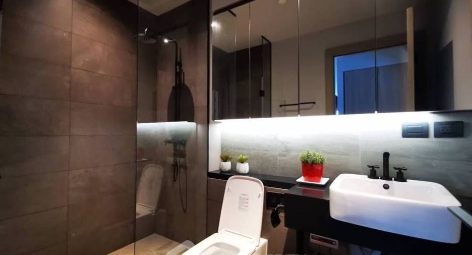 Wohnung zur Miete mit 2 Zimmer in Watthana, Bangkok