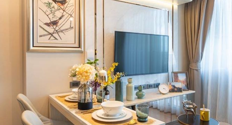 For sale 1 bed condo in Thon Buri, Bangkok