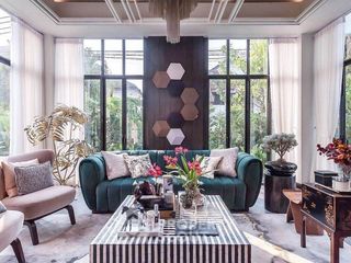 For sale 4 bedrooms house in Watthana, Bangkok