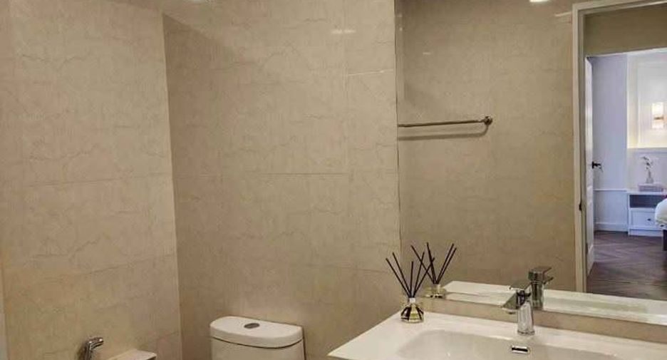 Condo en venta de 2 habitaciones en Wang Thonglang, Bangkok