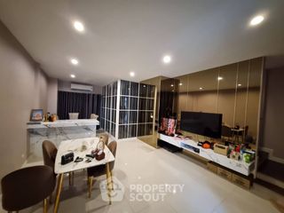 For rent and for sale 3 bedrooms townhouse in Phra Khanong, Bangkok