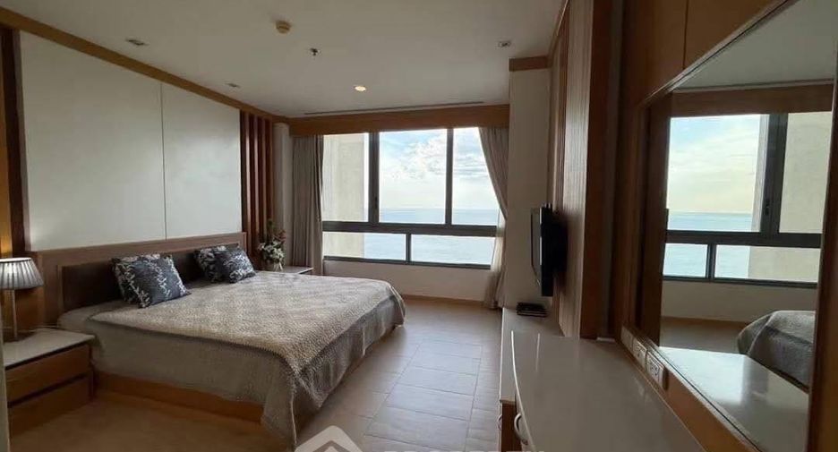 For sale 3 bedrooms condo in North Pattaya, Pattaya