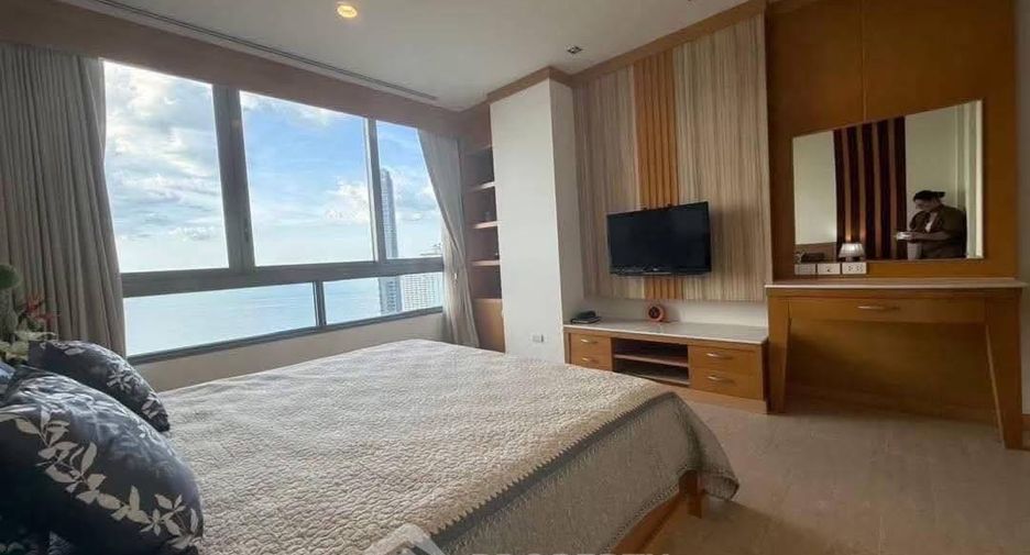 For sale 3 bedrooms condo in North Pattaya, Pattaya