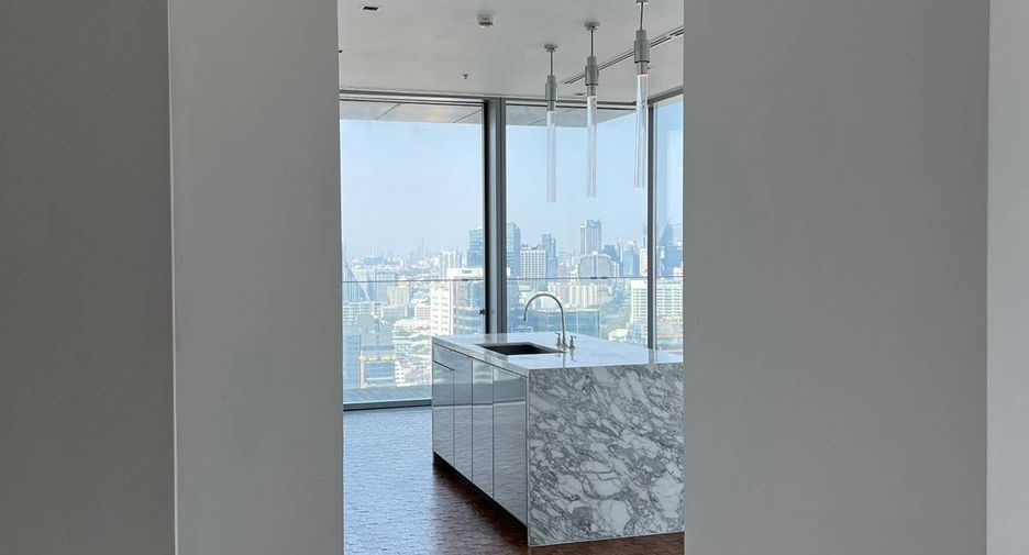 For rent and for sale 2 bedrooms condo in Sathon, Bangkok