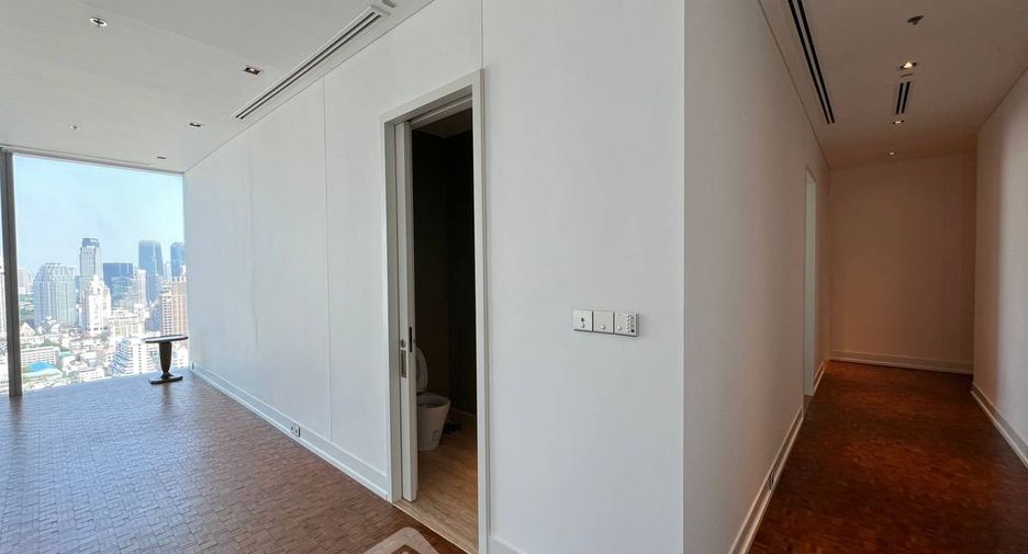 For rent and for sale 2 bedrooms condo in Sathon, Bangkok