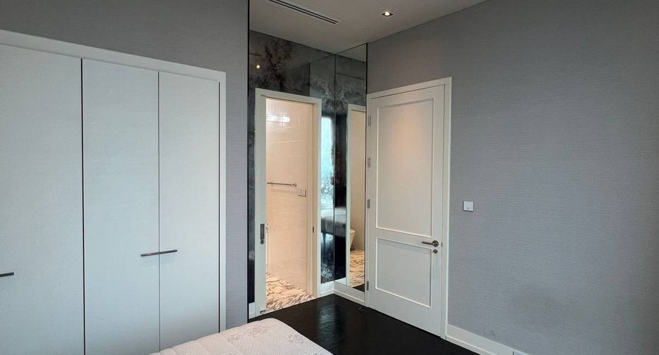 For rent and for sale 2 bedrooms condo in Sathon, Bangkok