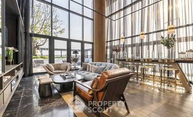 For rent そして for sale 2 ベッドルーム condo in Khlong Toei, Bangkok