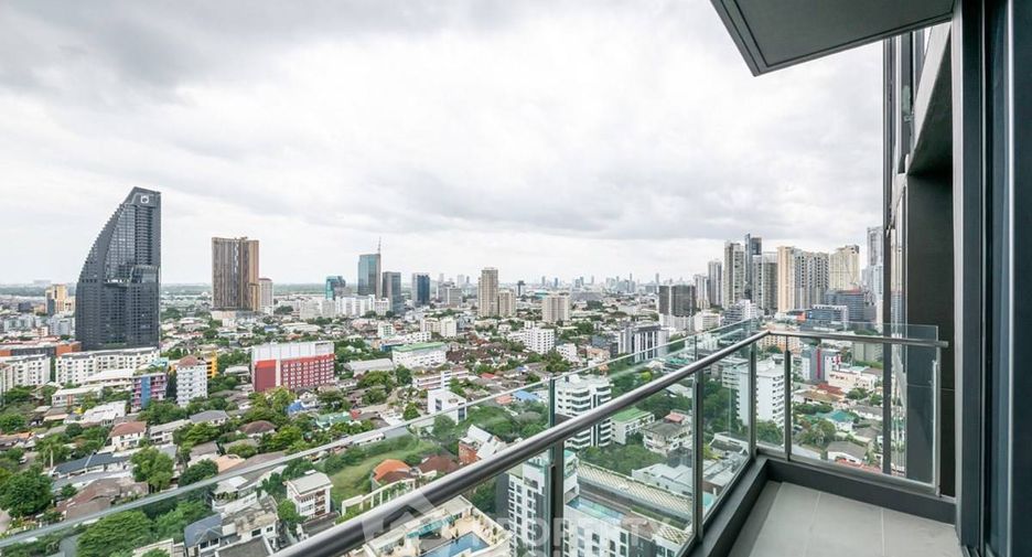 For rent そして for sale 2 ベッドルーム condo in Khlong Toei, Bangkok
