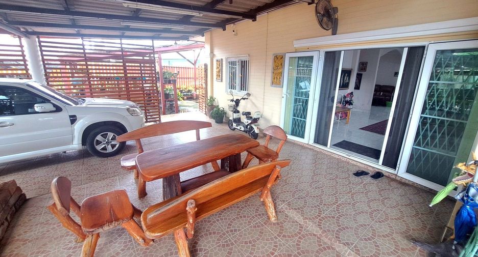 Casa en venta de 3 habitaciones en Sattahip, Chonburi