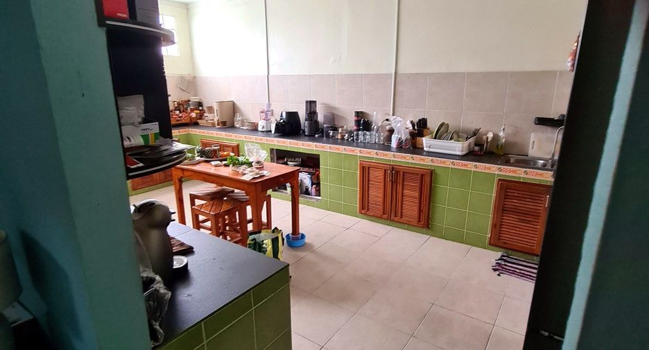 Casa en venta de 3 habitaciones en Sattahip, Chonburi