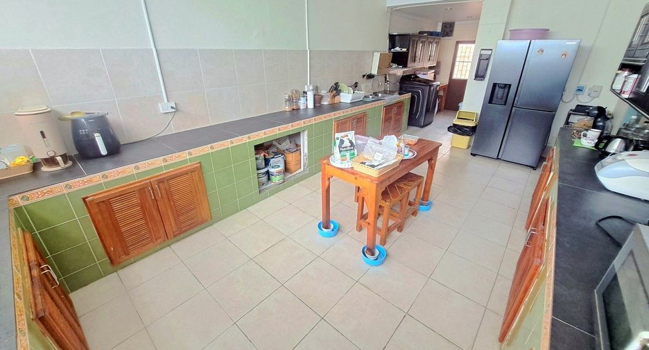 Casa en venta de 3 habitaciones en Sattahip, Chonburi
