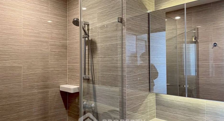 For sale 1 Beds condo in Bang Na, Bangkok