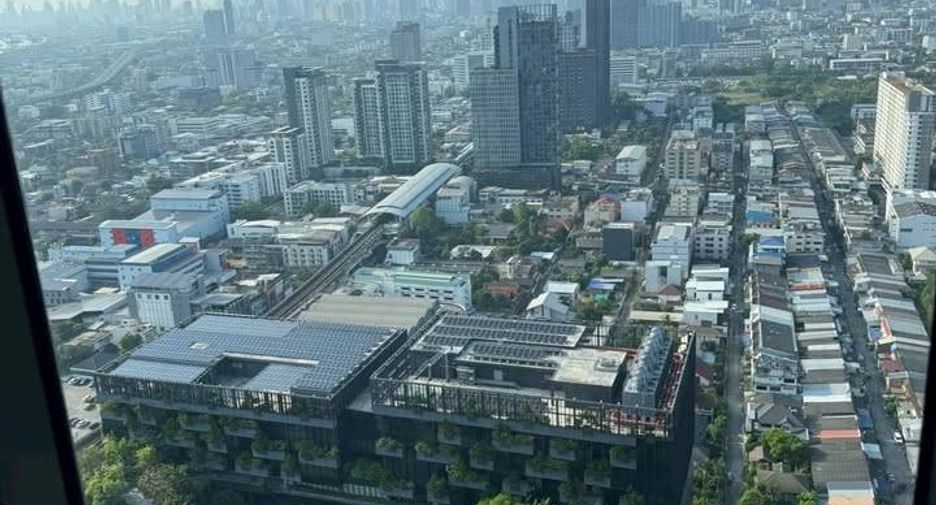 For sale 1 Beds condo in Bang Na, Bangkok
