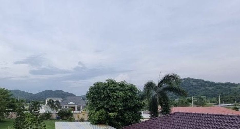 For sale 6 bedrooms villa in Pran Buri, Prachuap Khiri Khan