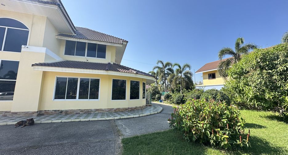 For sale 6 bedrooms villa in Pran Buri, Prachuap Khiri Khan