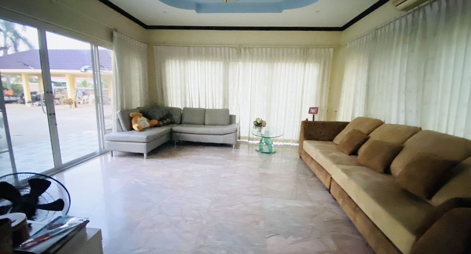 For sale 6 bedrooms villa in Pran Buri, Prachuap Khiri Khan