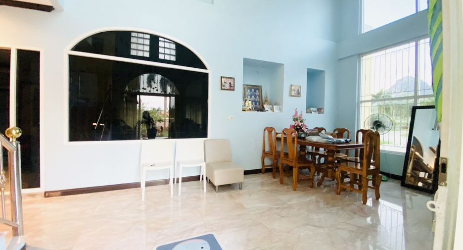 For sale 6 bedrooms villa in Pran Buri, Prachuap Khiri Khan