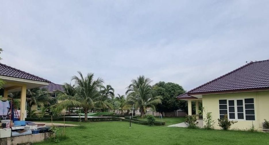 For sale 6 bedrooms villa in Pran Buri, Prachuap Khiri Khan