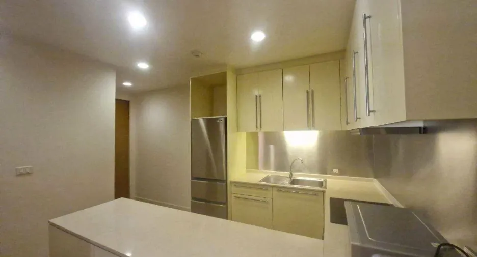 For rent 2 ベッドルーム condo in Bang Kho Laem, Bangkok