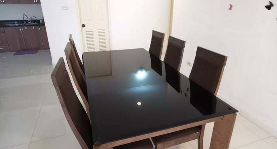 Condo en alquiler de 3 habitaciones en Bang Phlat, Bangkok