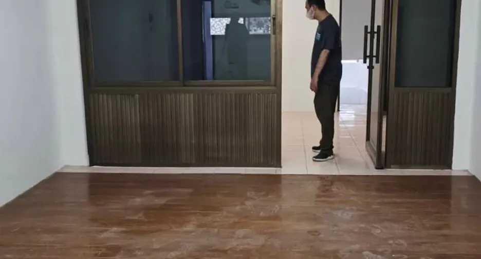 Casa adosada en venta de 5 habitaciones en Bang Khae, Bangkok