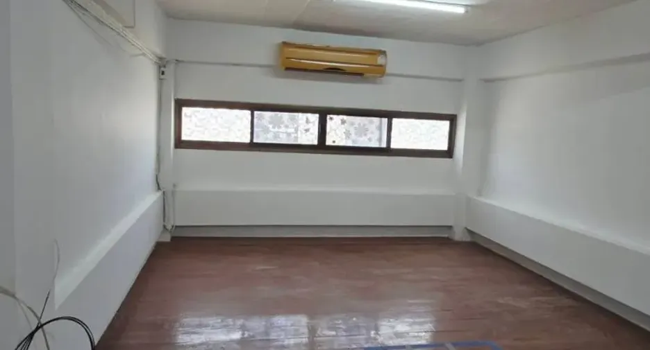 Casa adosada en venta de 5 habitaciones en Bang Khae, Bangkok