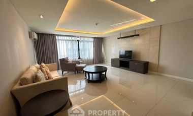 For rent 3 bedrooms apartment in Watthana, Bangkok