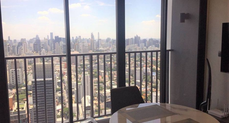 Condo en alquiler de 2 habitaciones en Watthana, Bangkok
