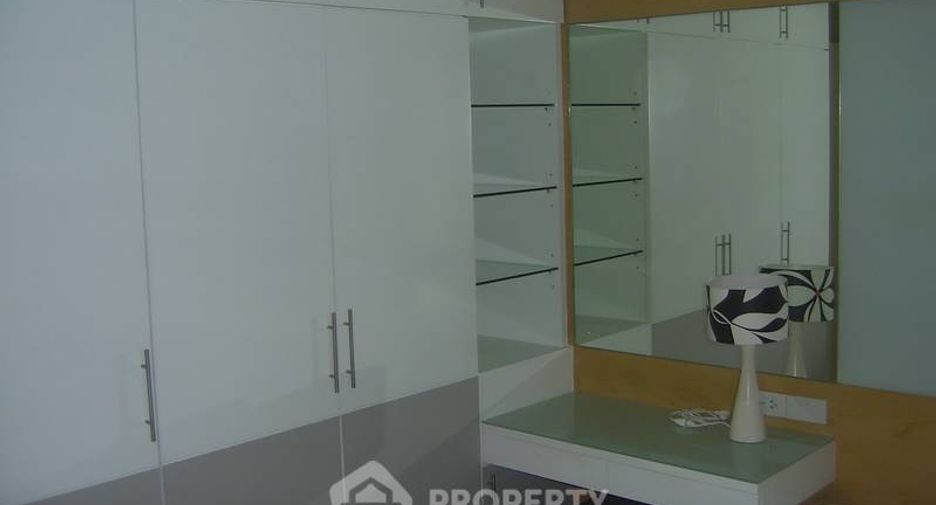 Wohnung zur Miete mit 3 Zimmer in Khlong Toei, Bangkok