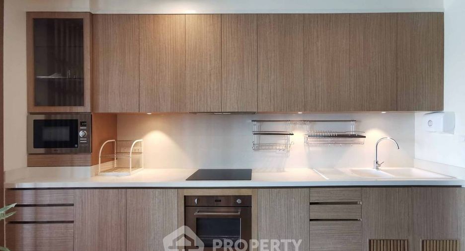 Condo en alquiler de 4 habitaciones en Yan Nawa, Bangkok
