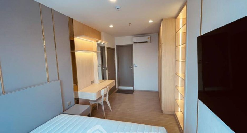 For rent 2 bedrooms condo in Huai Khwang, Bangkok