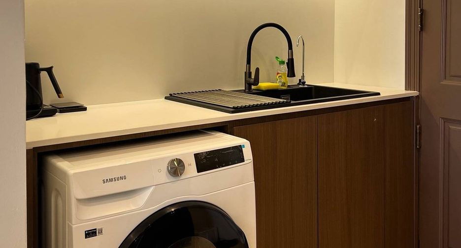 Wohnung zur Miete mit 2 Zimmer in Bang Rak, Bangkok