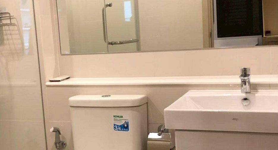 For rent 1 bed condo in Pathum Wan, Bangkok