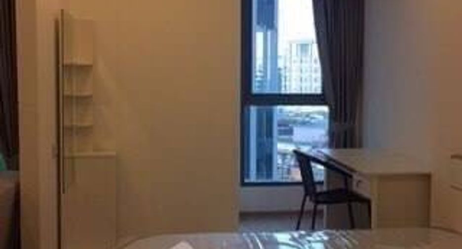 Wohnung zur Miete mit 1 Zimmer in Bang Rak, Bangkok