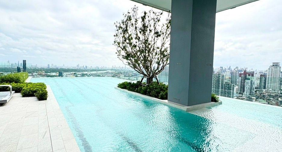 À louer 1 chambre condo à Phra Khanong, Bangkok