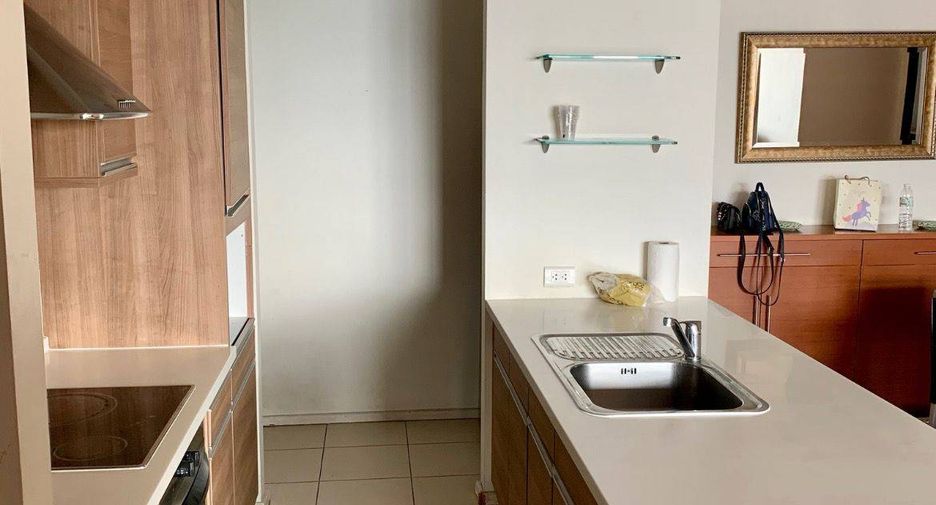Wohnung zur Miete mit 2 Zimmer in Khlong Toei, Bangkok