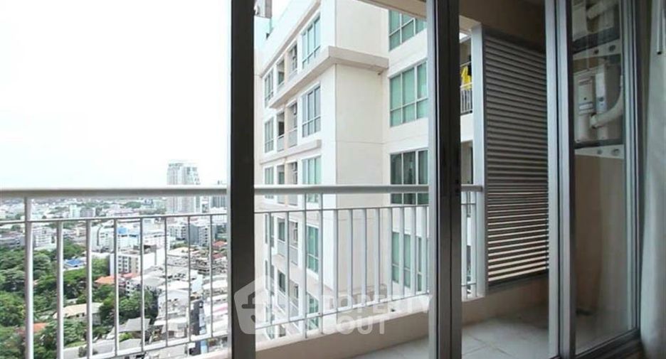 À louer 2 chambres condo à Khlong Toei, Bangkok