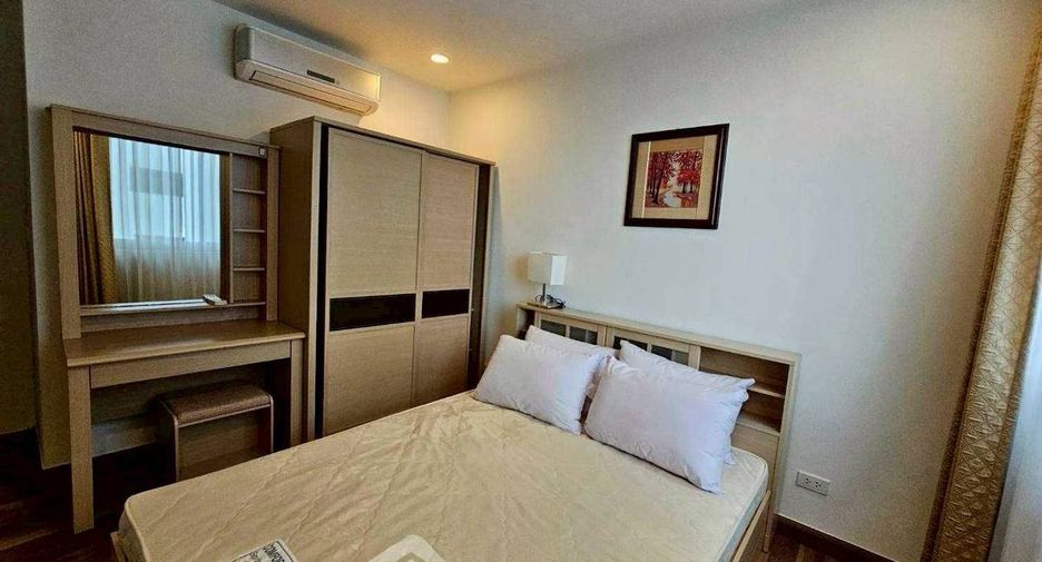 For rent 2 ベッドルーム condo in Pathum Wan, Bangkok