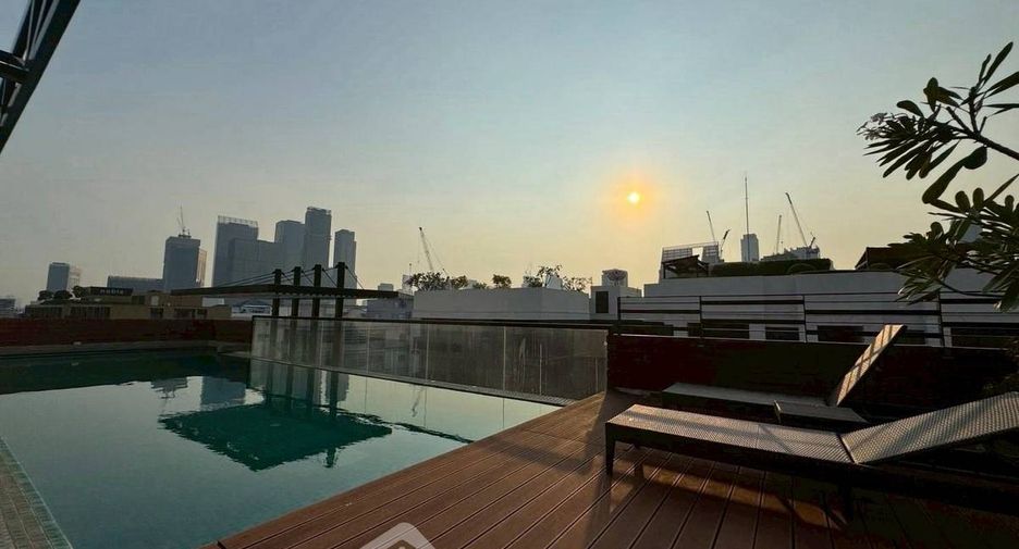 À louer 1 chambre condo à Khlong Toei, Bangkok