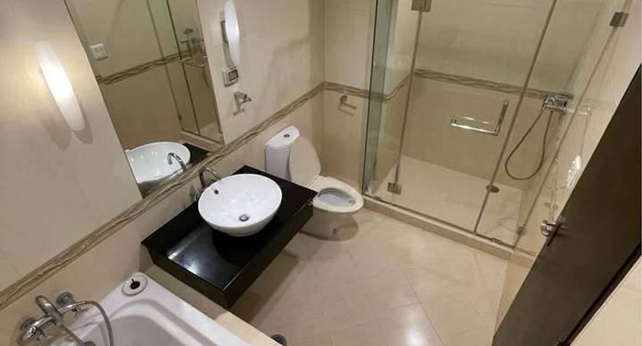 For rent 1 bed condo in Pathum Wan, Bangkok