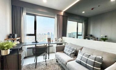 Condo en alquiler de 1 habitaciones en Huai Khwang, Bangkok