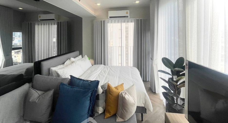 For rent 1 bed condo in Bang Rak, Bangkok