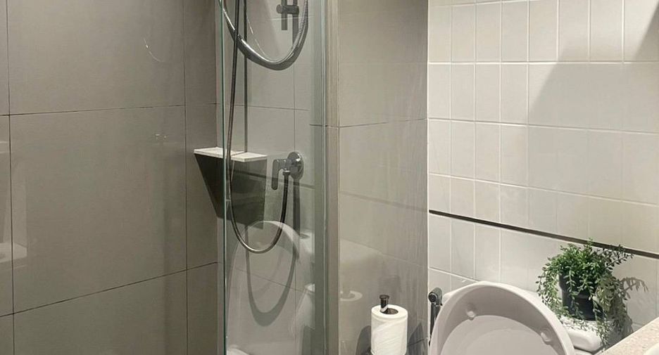 For rent 1 bed condo in Bang Rak, Bangkok