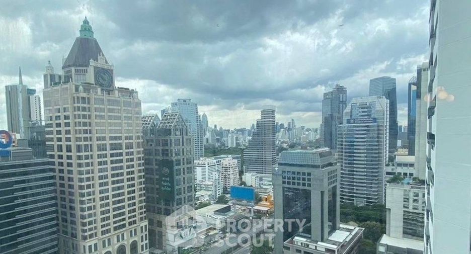 À louer 3 chambres condo à Sathon, Bangkok