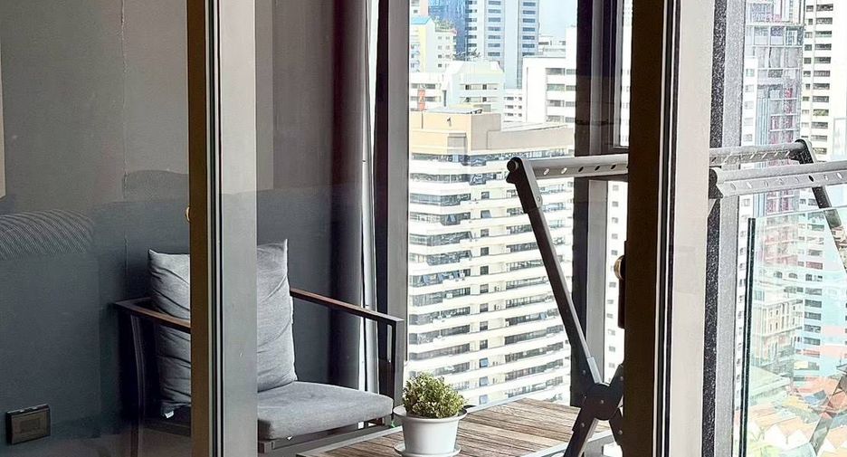 À louer 3 chambres condo à Watthana, Bangkok