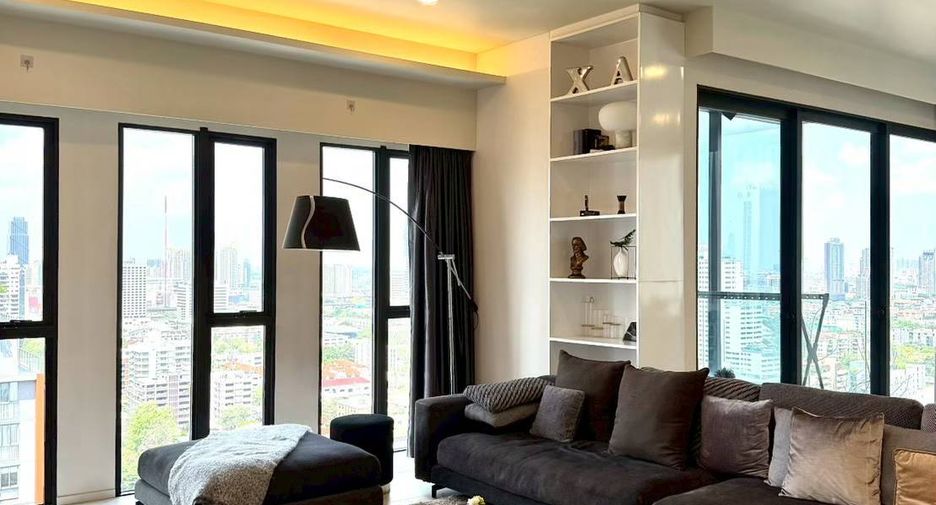 À louer 3 chambres condo à Watthana, Bangkok