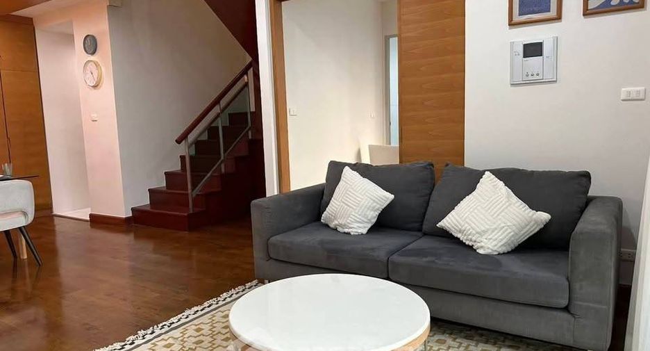 For rent 3 bedrooms condo in Watthana, Bangkok